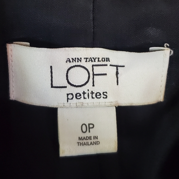 ❣HP❣ Loft Ruffle Front Cropped Peplum Jacket - Picture 9 of 10